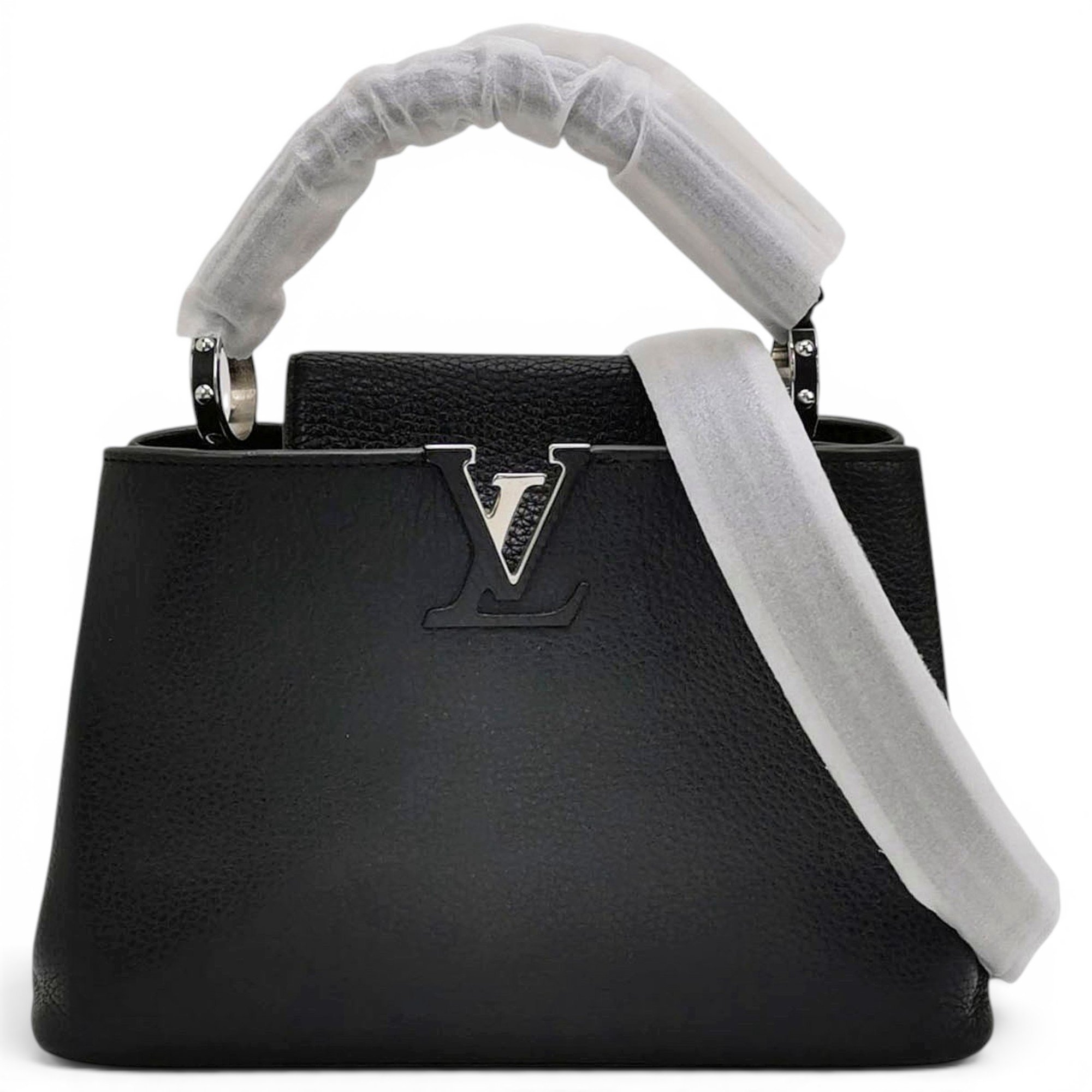 Capucines leather handbag