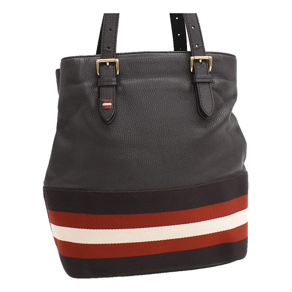 Leather tote