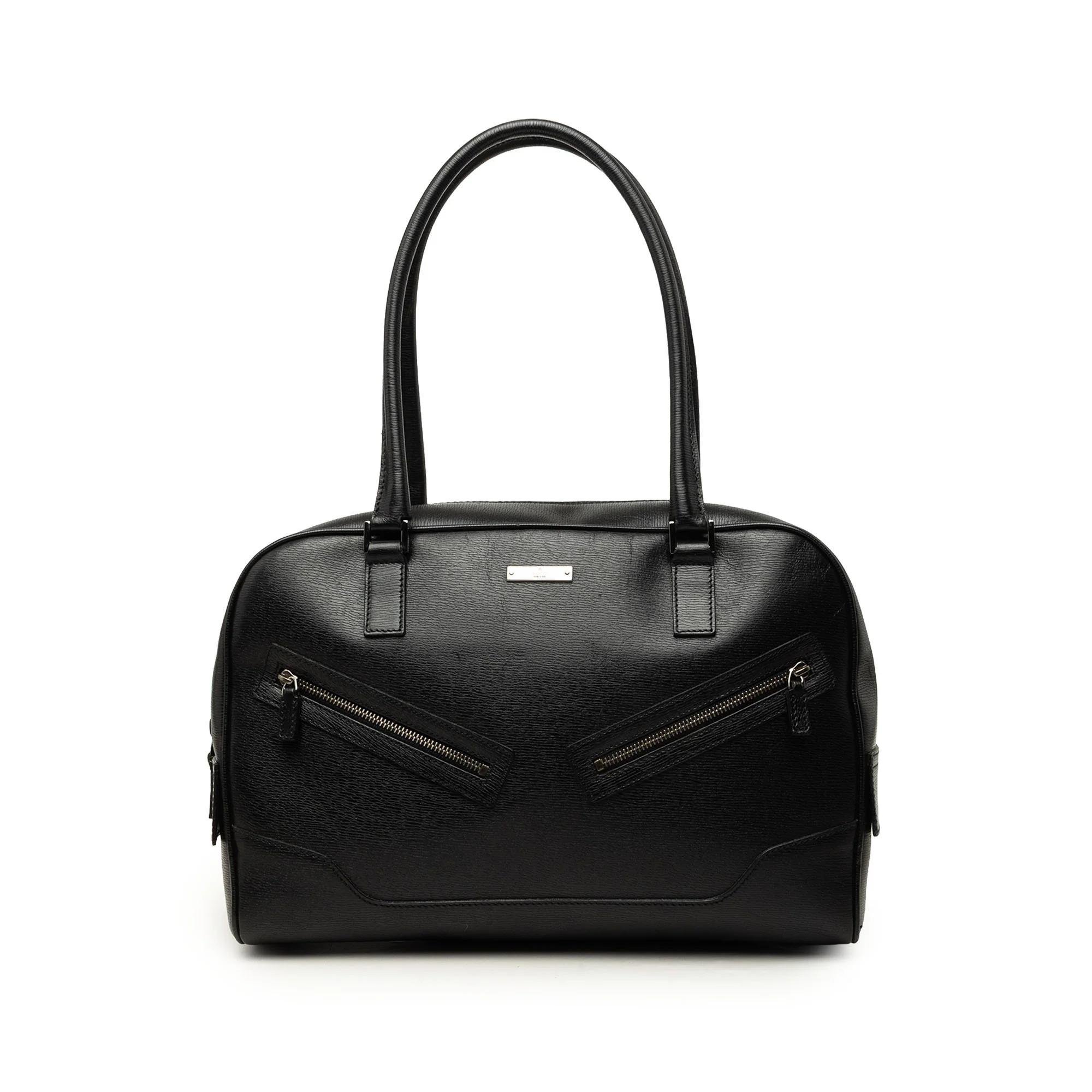 Gucci B leather handbag