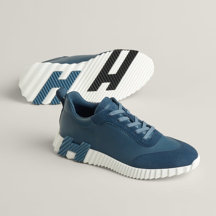 Bouncing sneaker