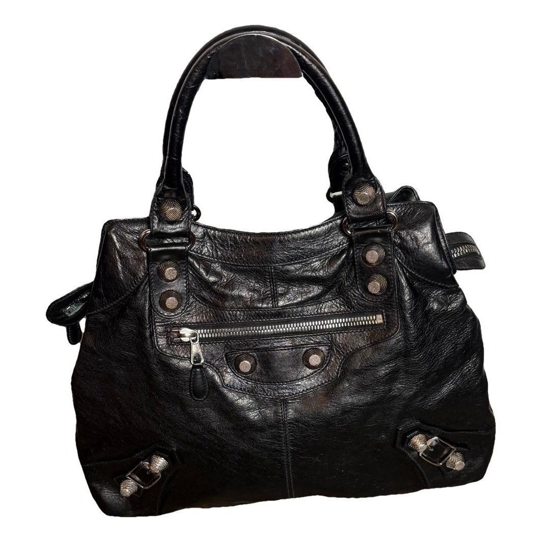 City leather handbag