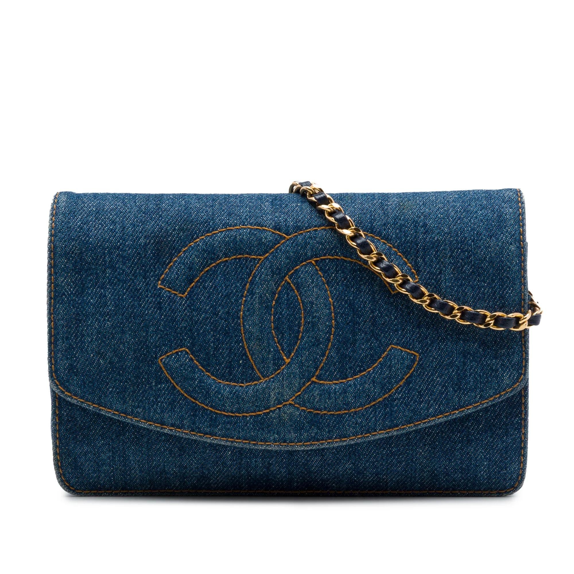 Wallet On Chain leather crossbody bag