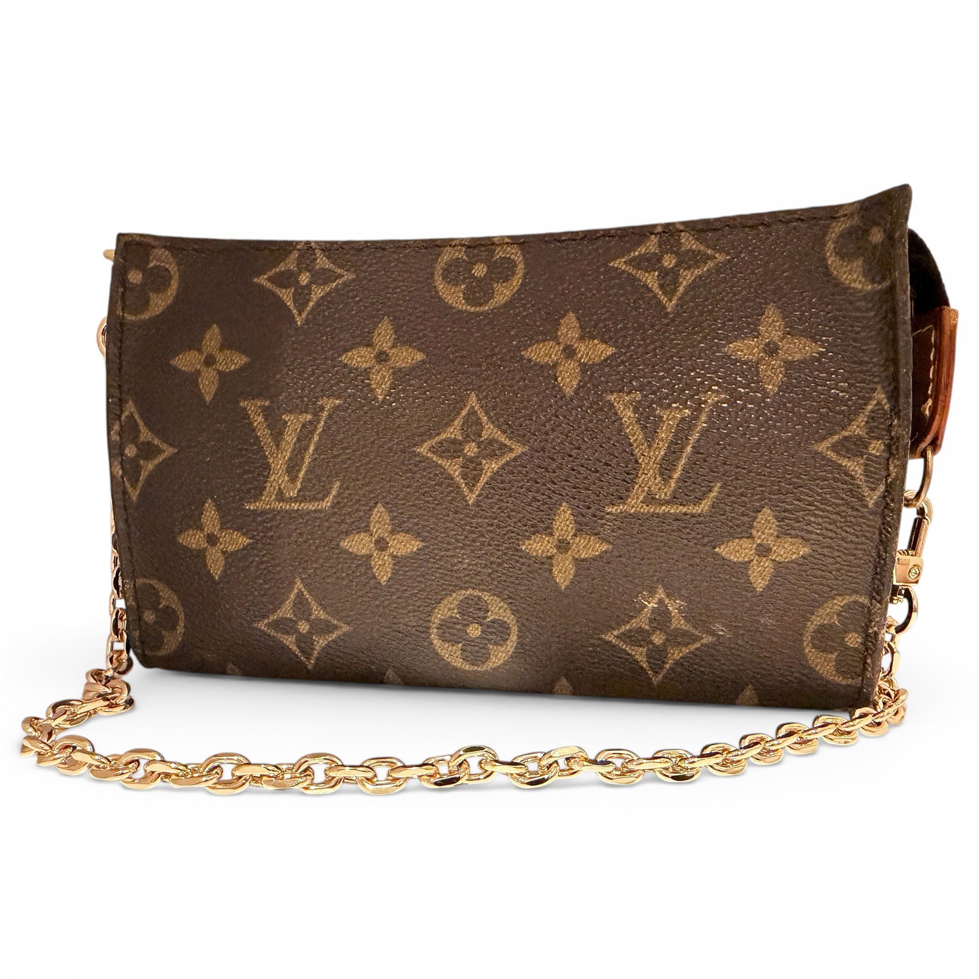Leather travel bag