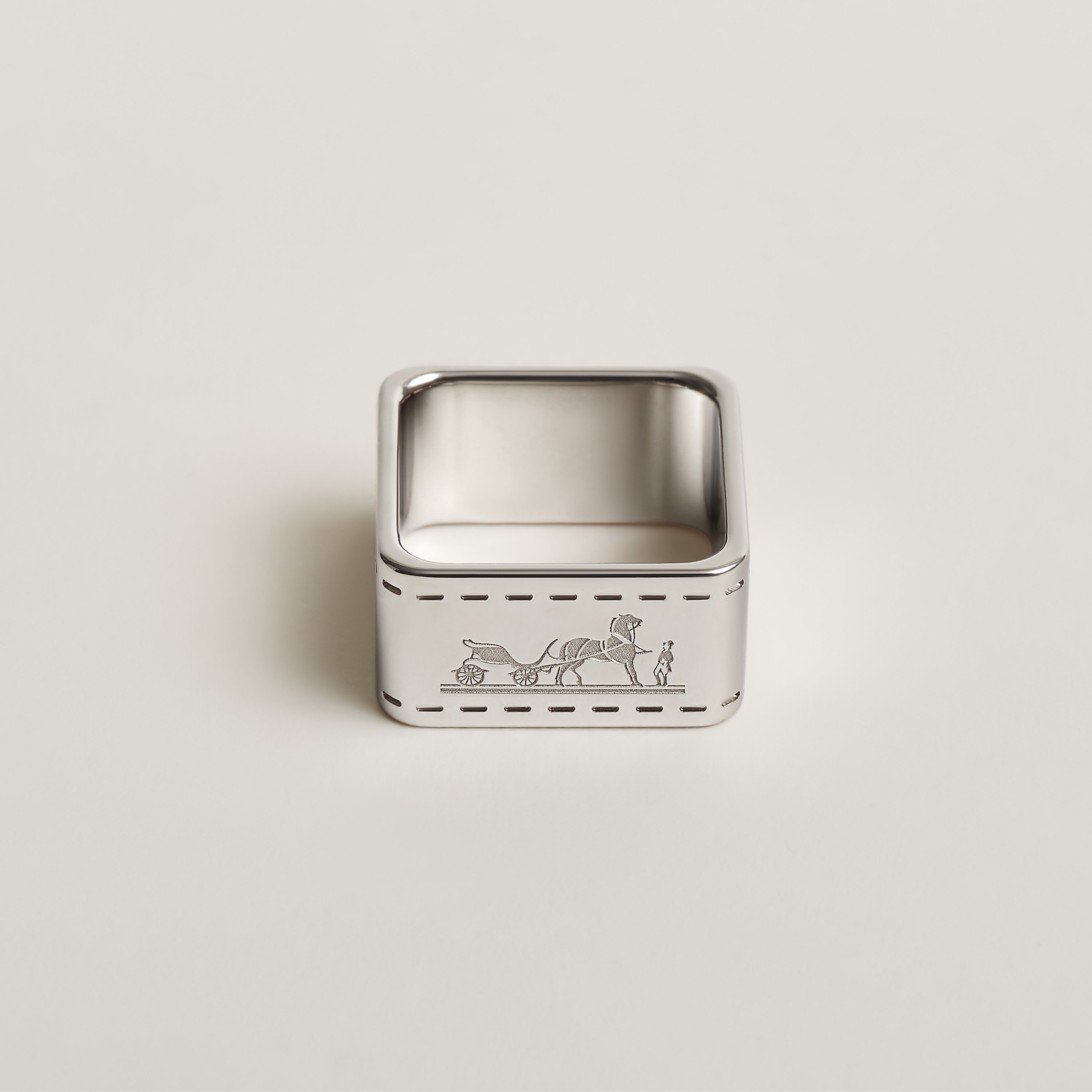 Bolduc scarf ring