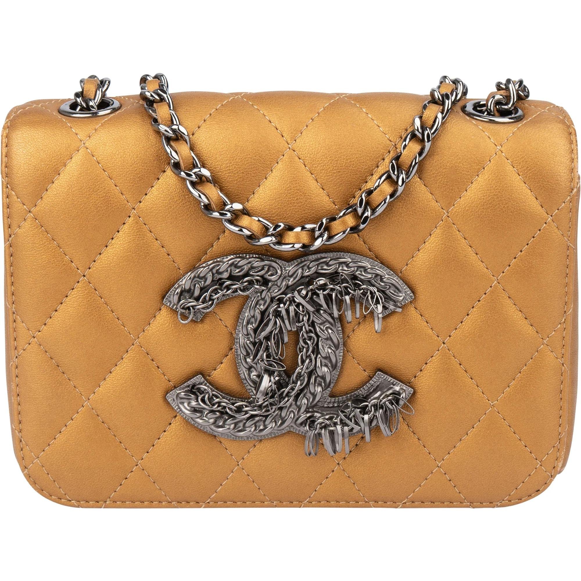 Timeless/Classique leather crossbody bag