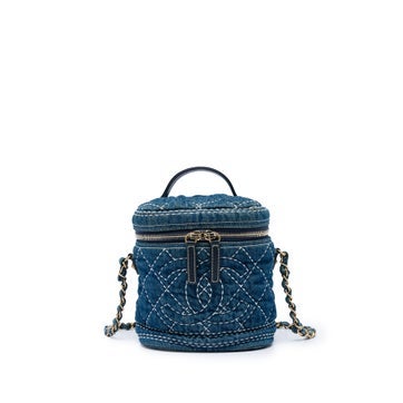 CC Quilted Denim Trip Vanity Case with Chain