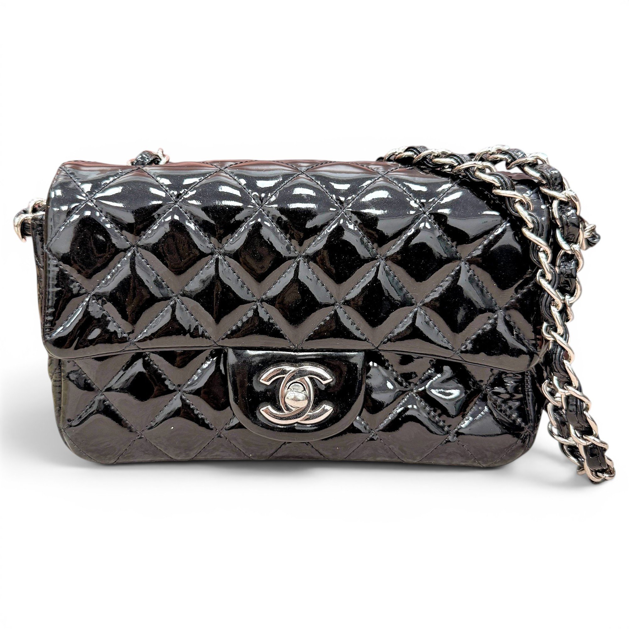 Timeless/Classique patent leather handbag
