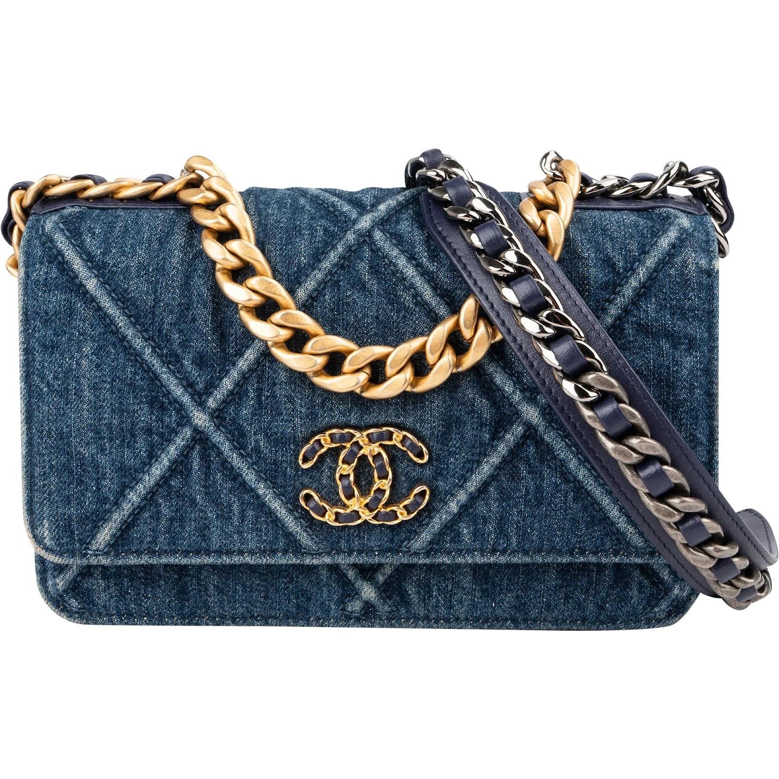 Chanel 19 crossbody bag