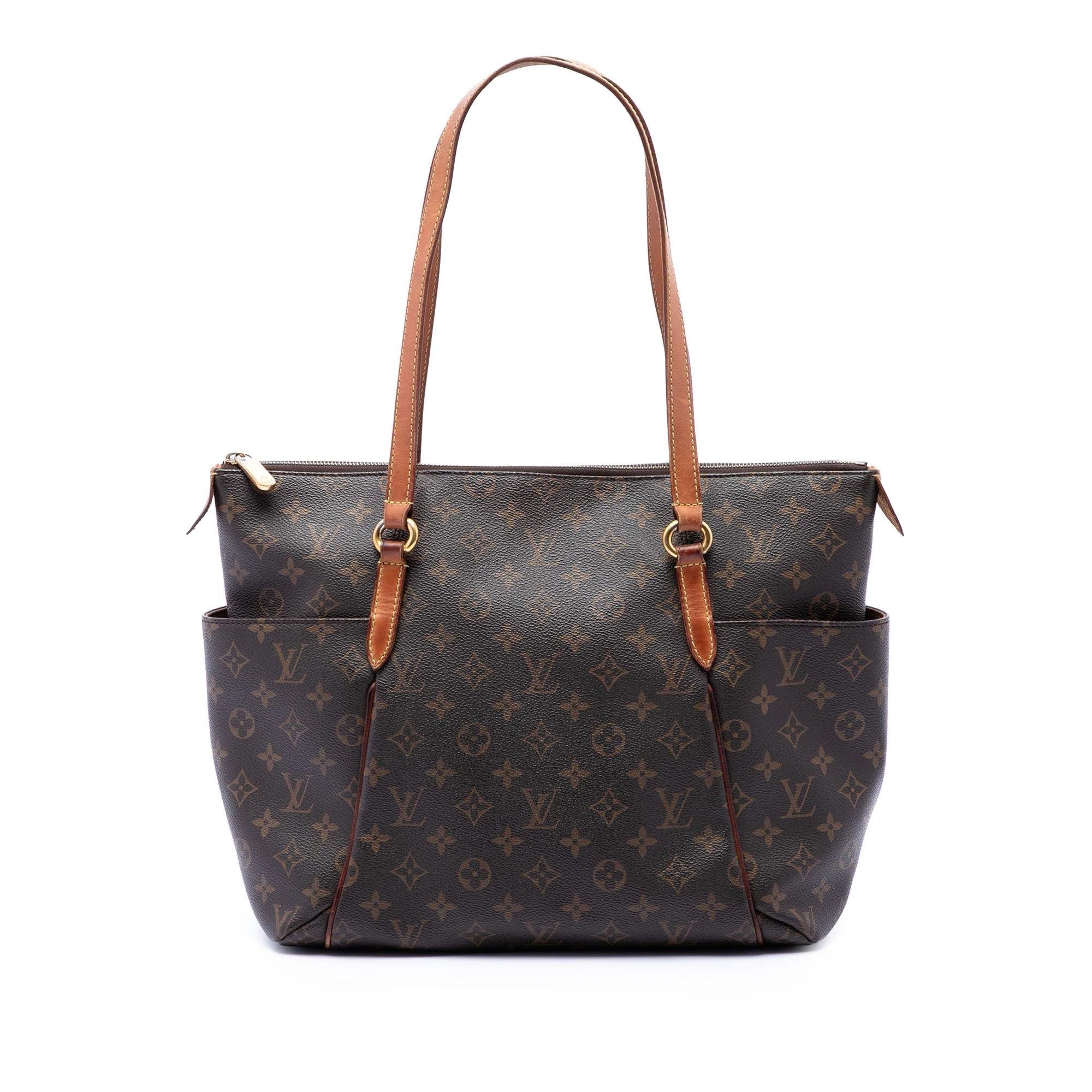 Totally leather tote