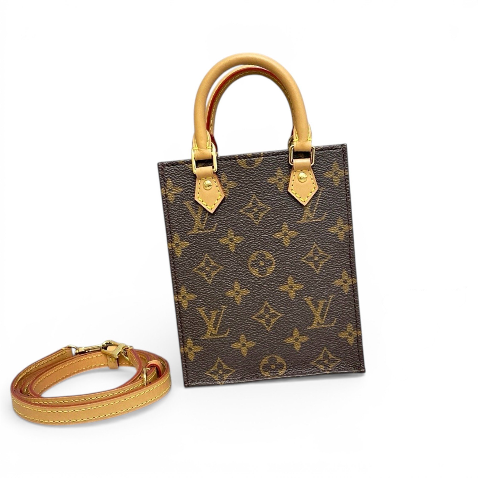 Plat leather handbag