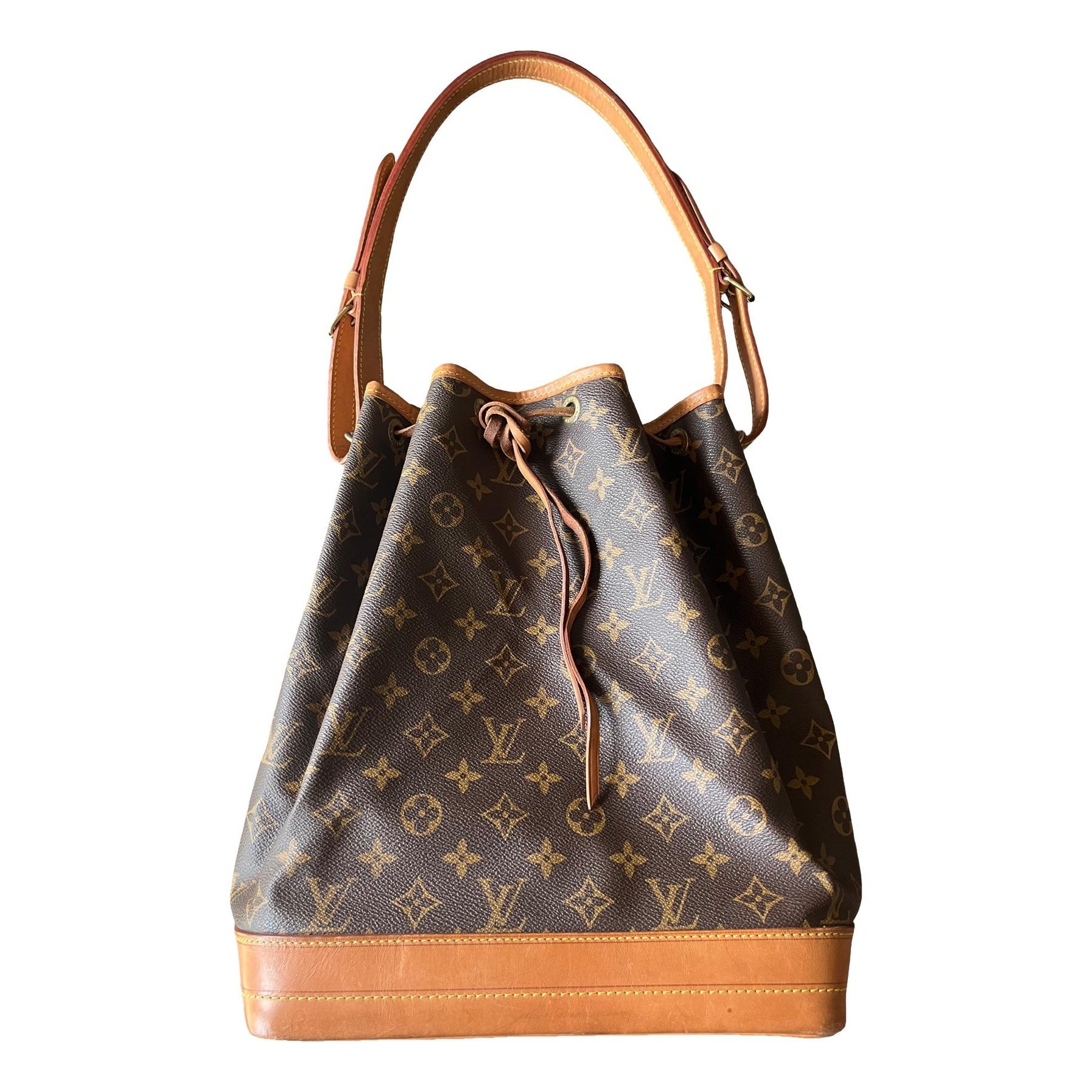 Noé leather bag