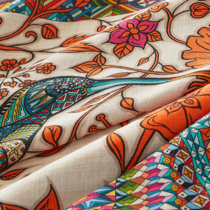 Le Jaguar Et Le Colibri Shawl 140