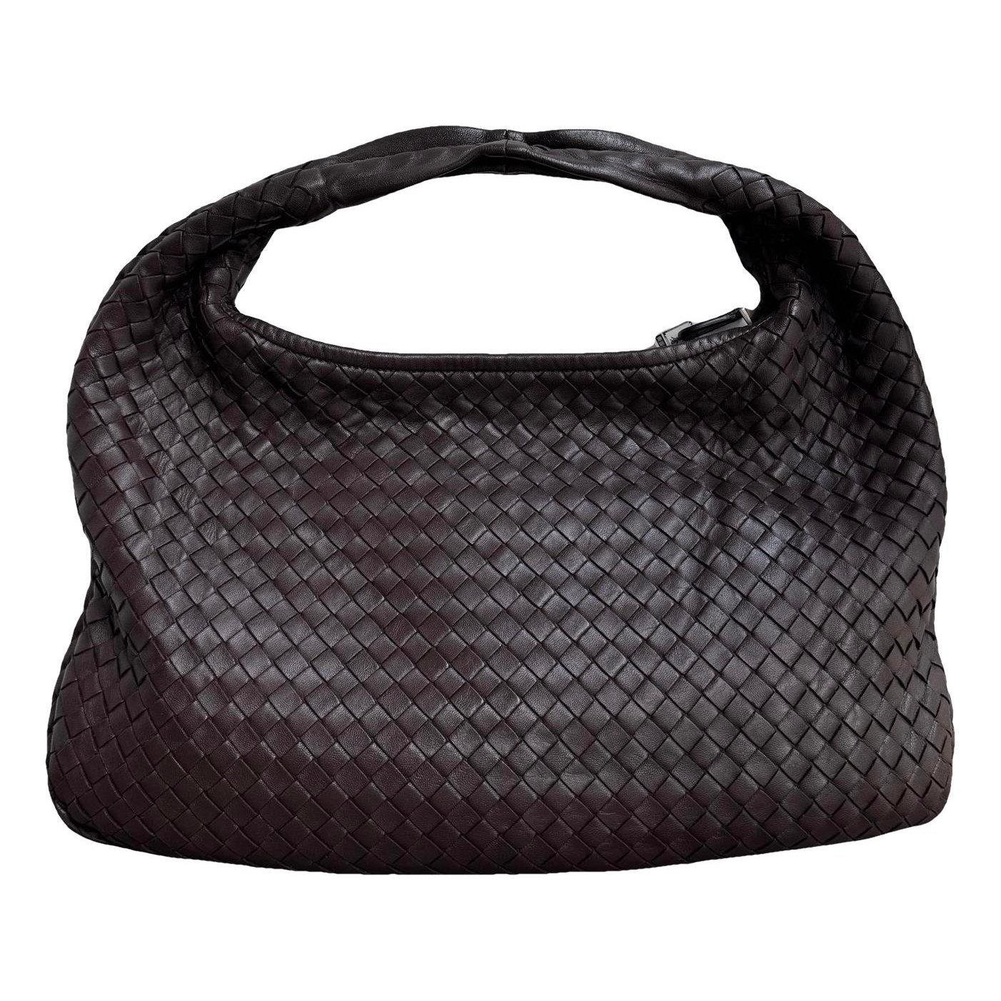 Veneta leather handbag