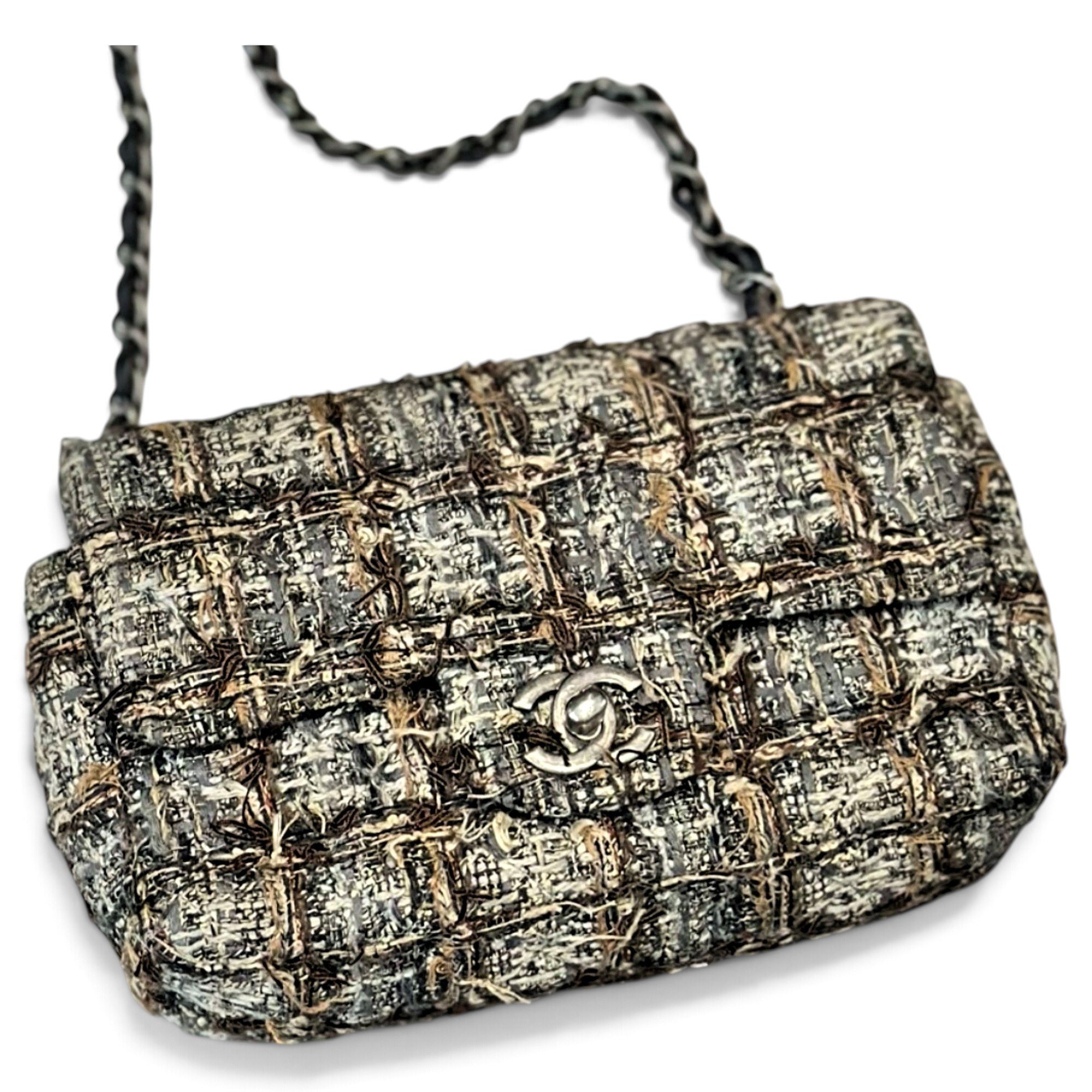 Timeless/Classique tweed crossbody bag