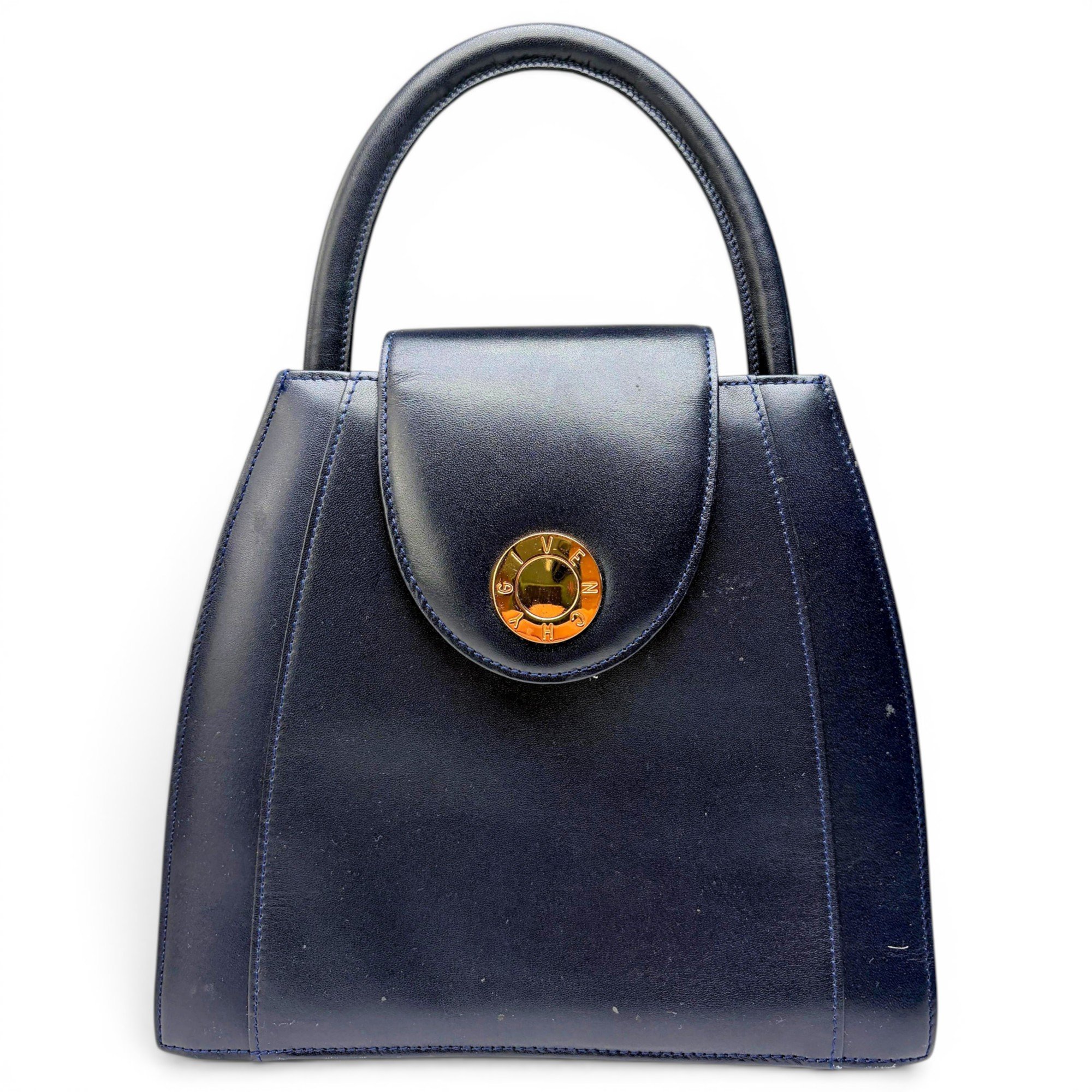 Antigona leather handbag