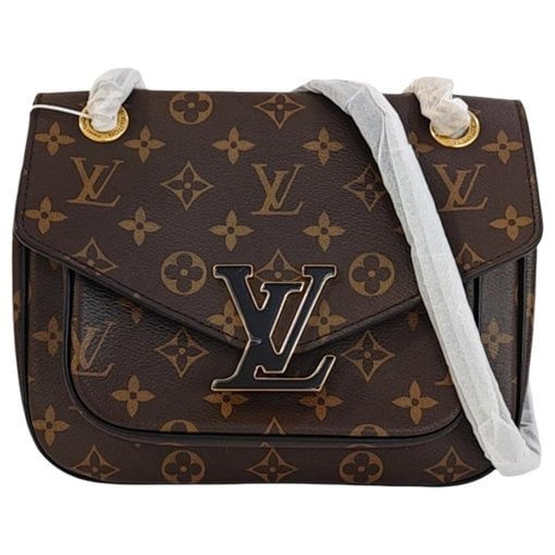 Louis Vuitton Passy leather crossbody bag