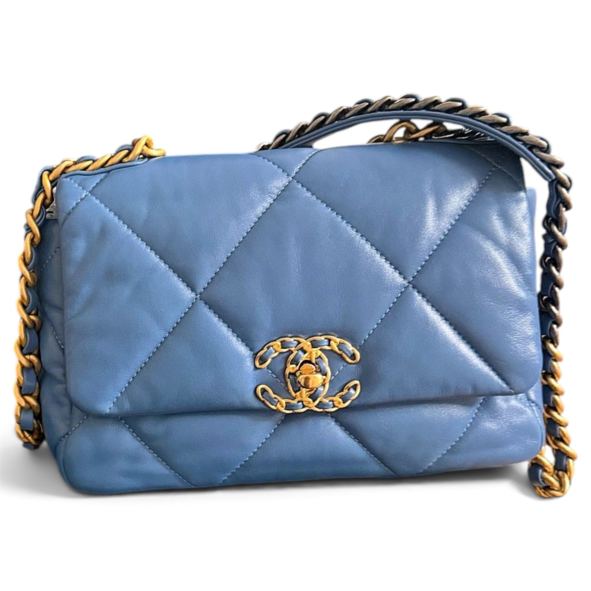 Chanel 19 leather handbag