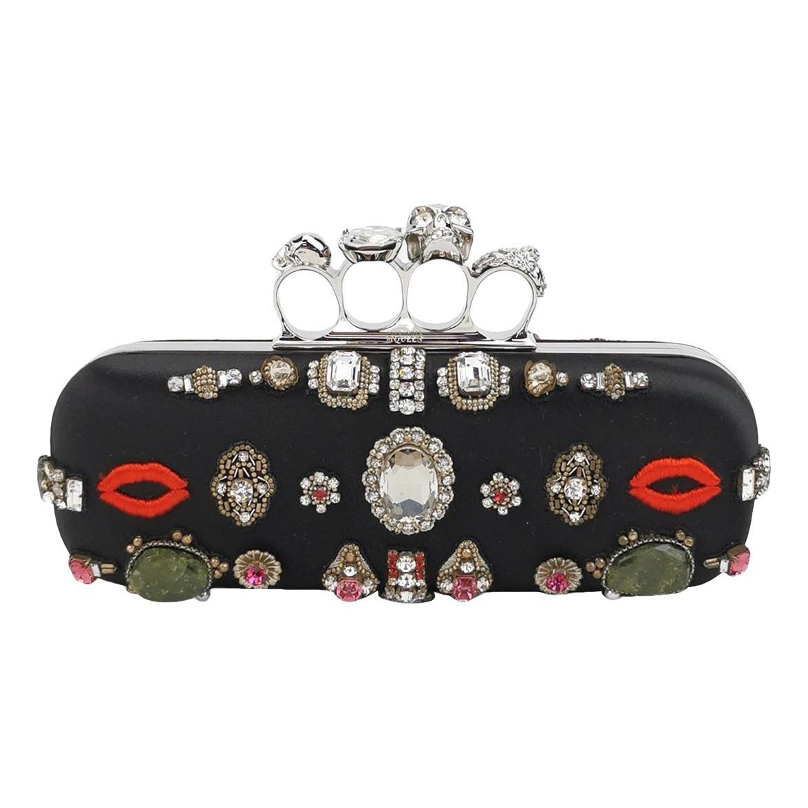 Knuckle silk clutch bag