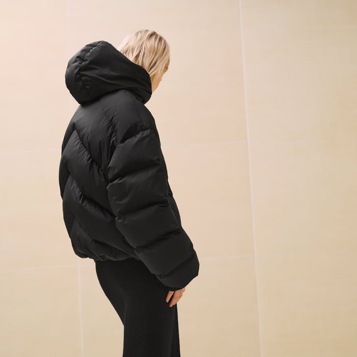 Noir Short Puffer Coat
