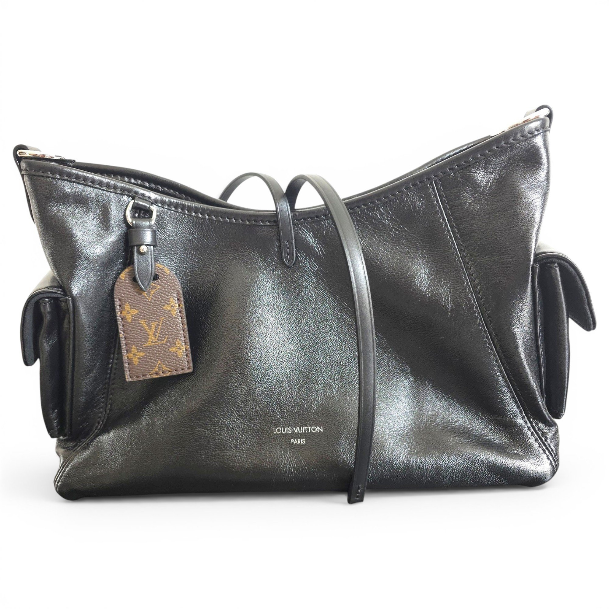 Carry All leather handbag