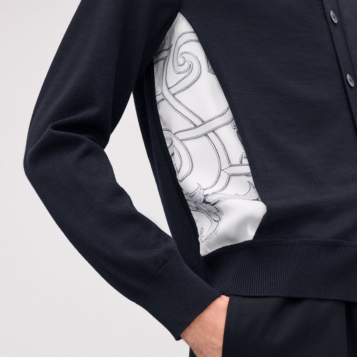 "Double devant" buttoned cardigan