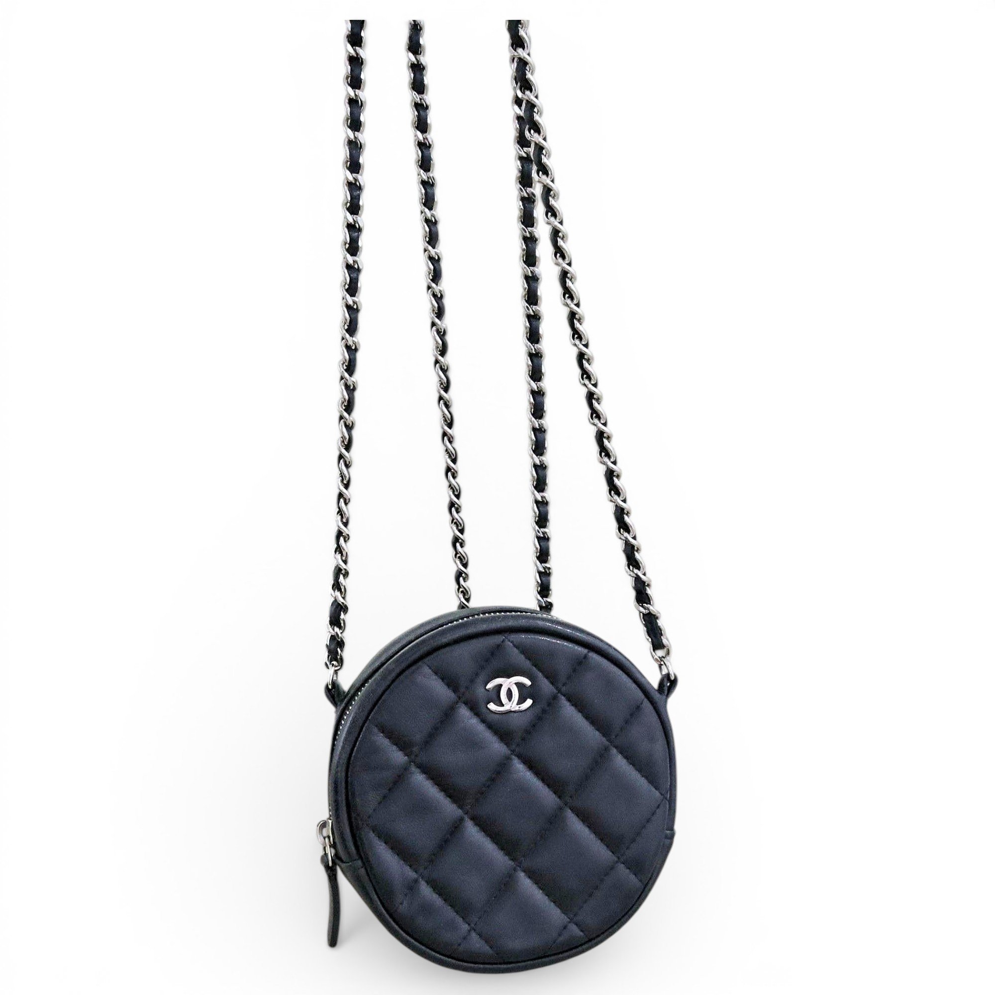Chanel 19 leather crossbody bag