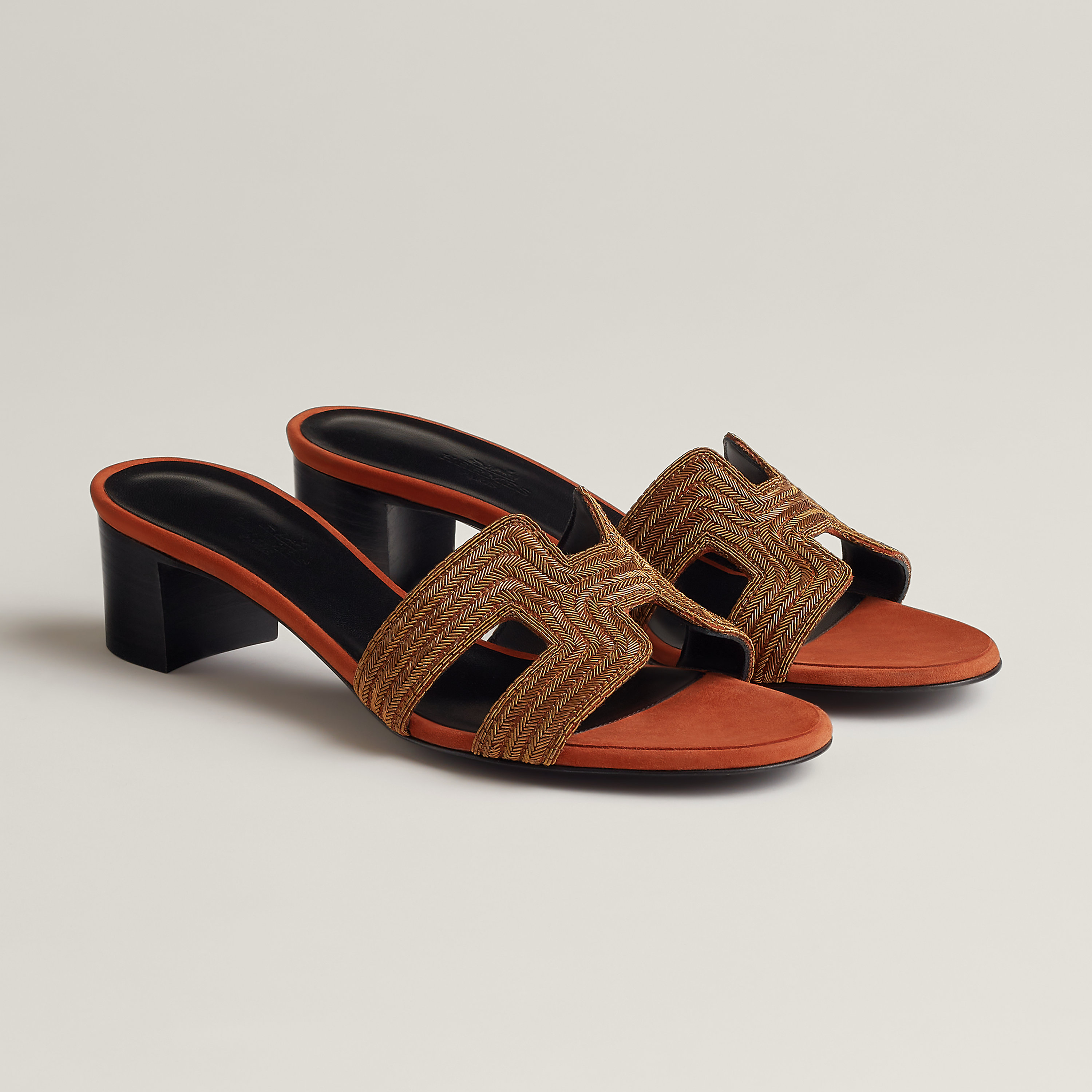 Oasis sandal