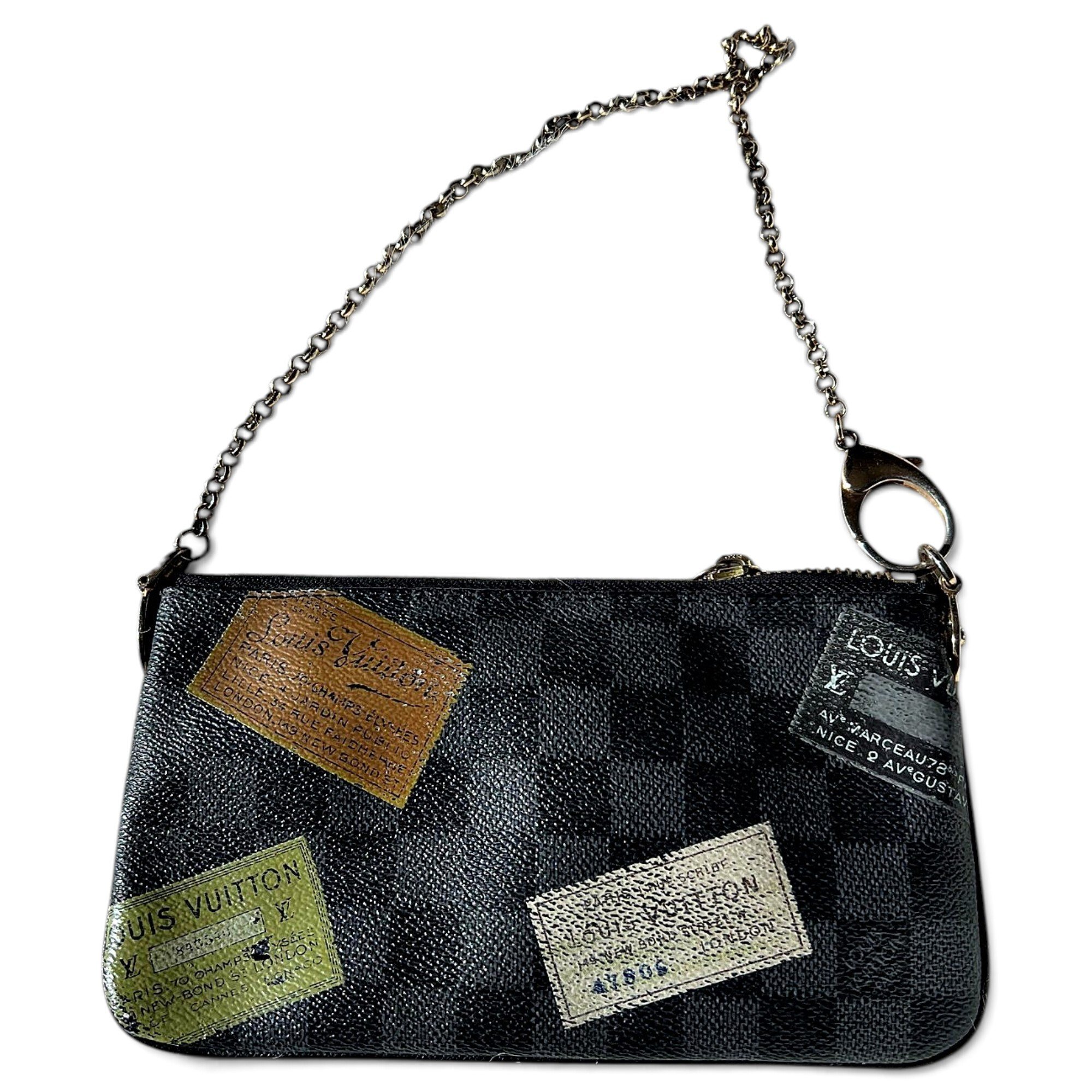 Louis Vuitton Pochette Accessoire leather handbag
