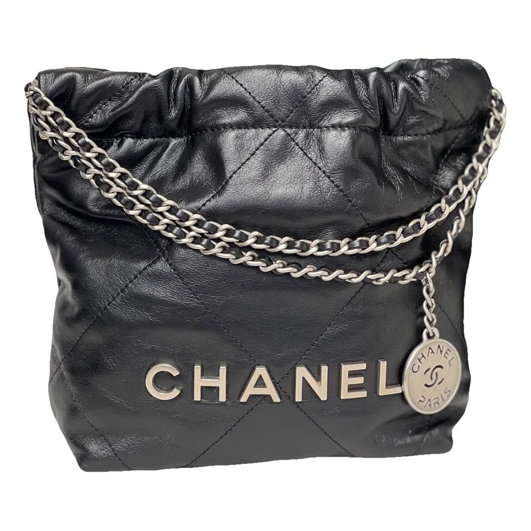 Chanel 22 leather tote