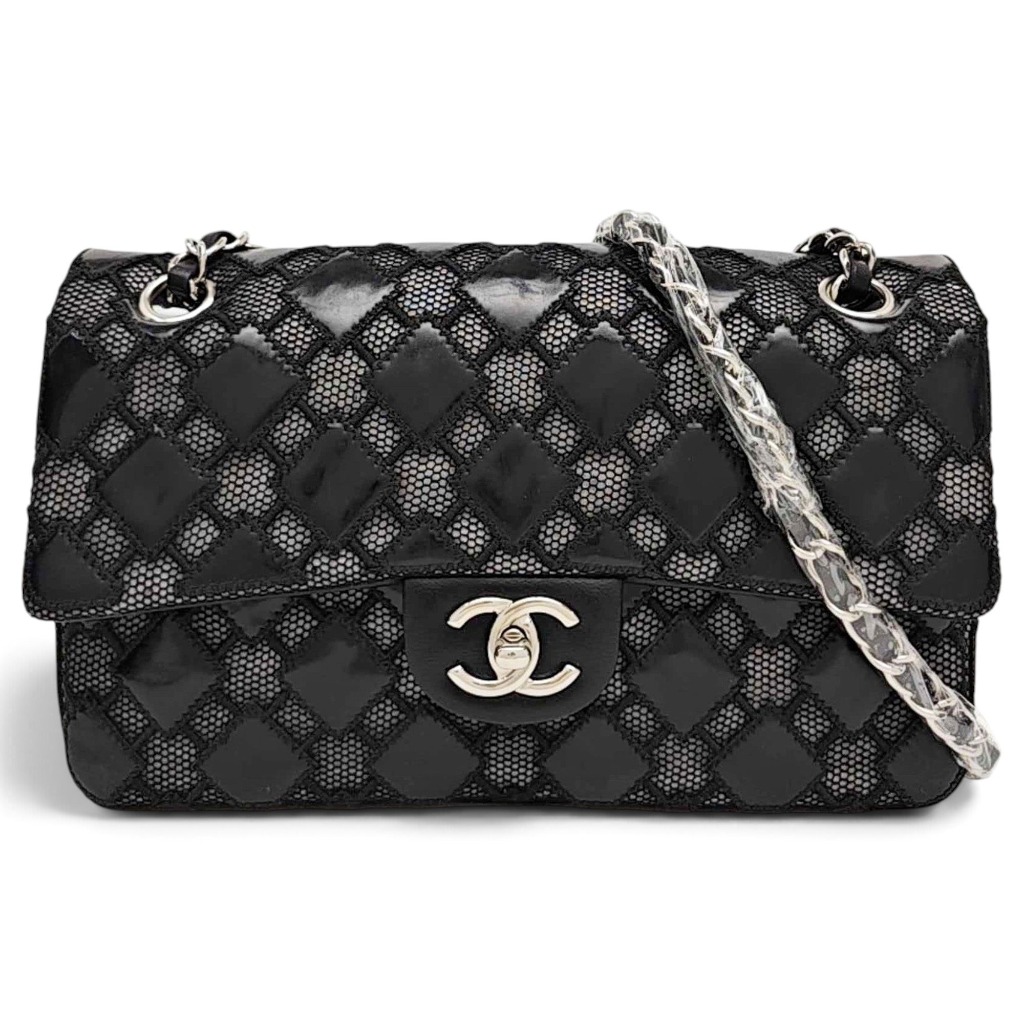 Timeless/Classique patent leather crossbody bag