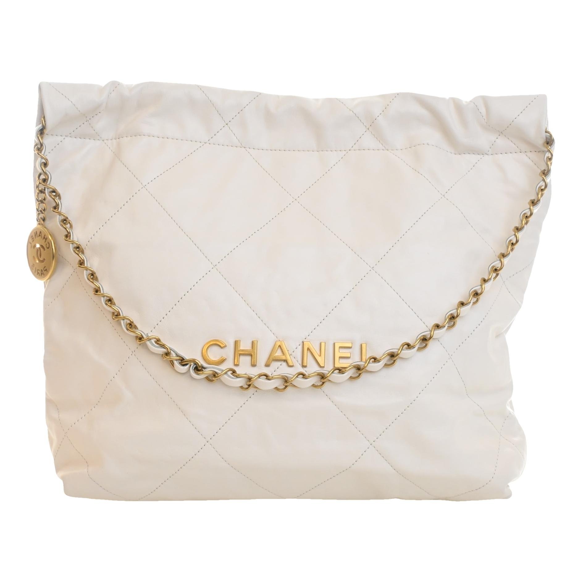 Chanel 22 leather handbag