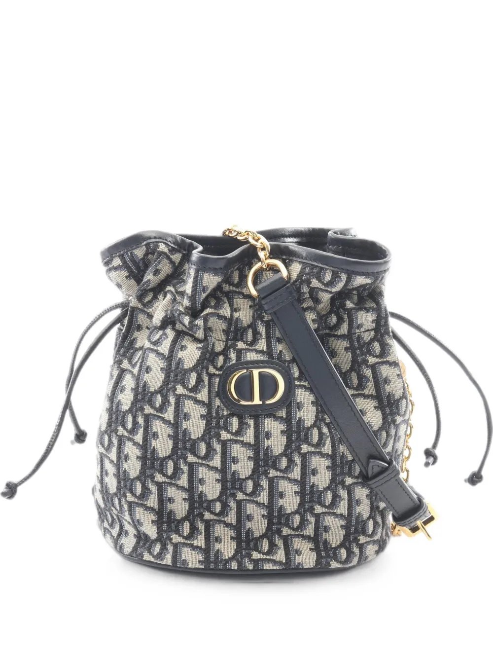 2010s 30 Montaigne Oblique bucket bag