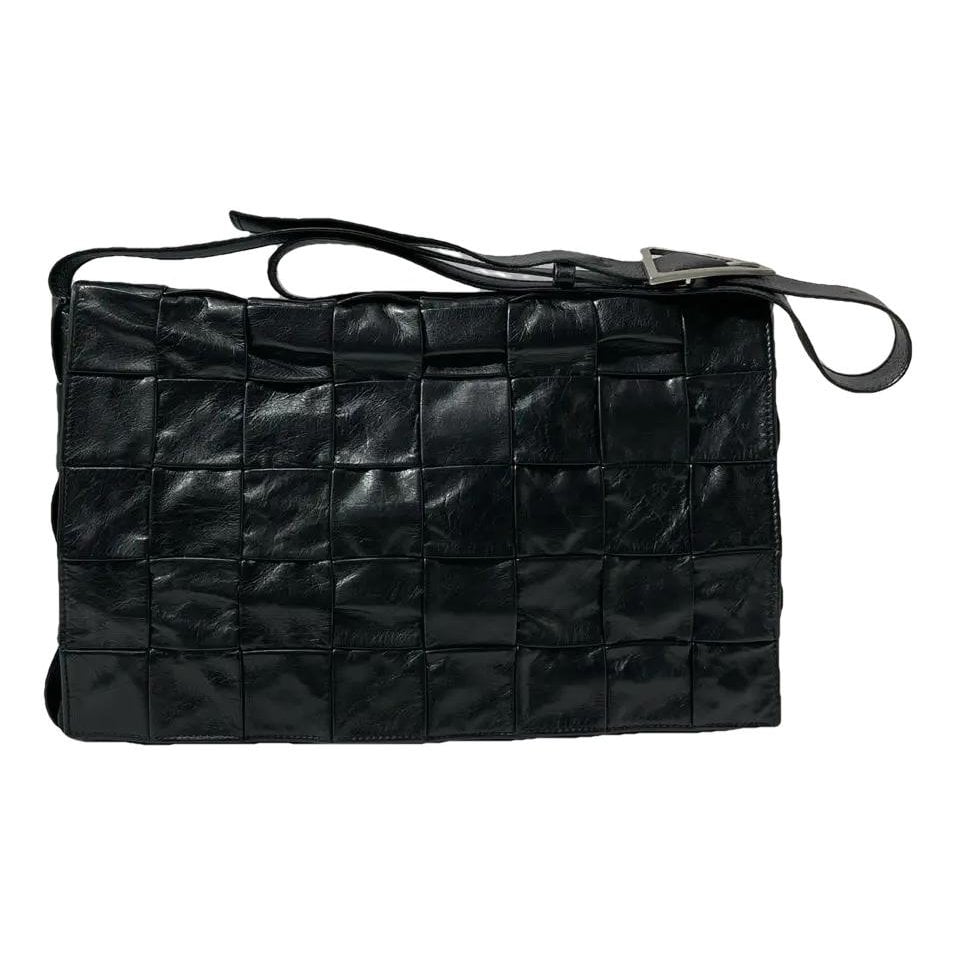 Cassette leather handbag