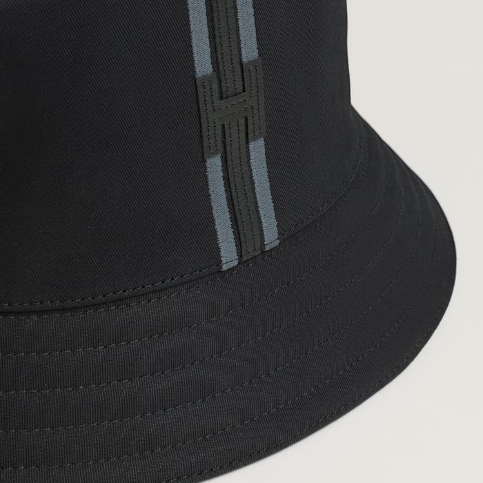 Noir Fred H Stripe 버킷 햇