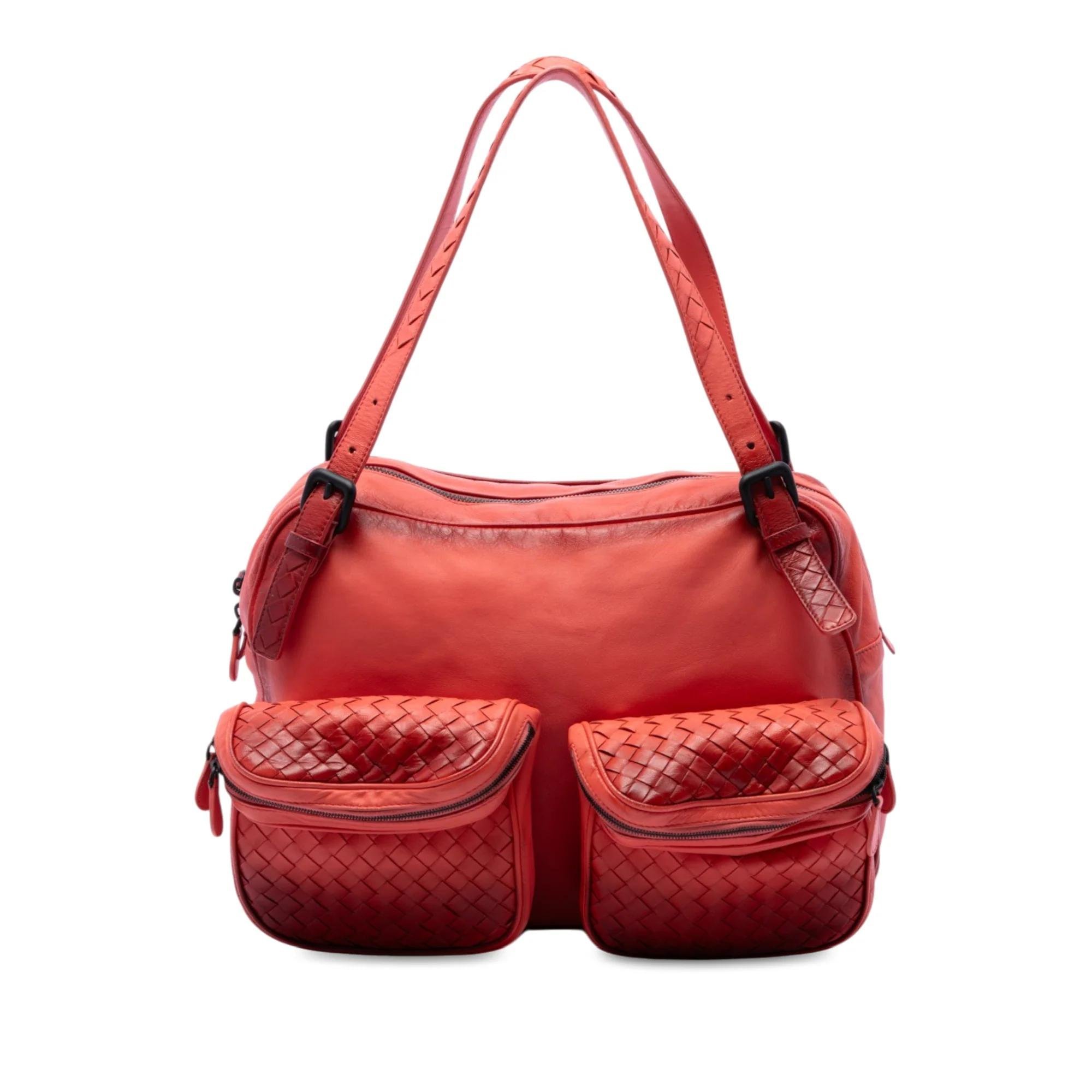 Veneta leather handbag