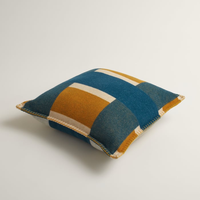 Marine H Tissage Pillow