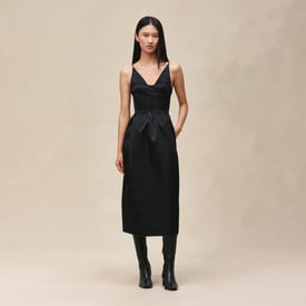 Dress with shoulder straps