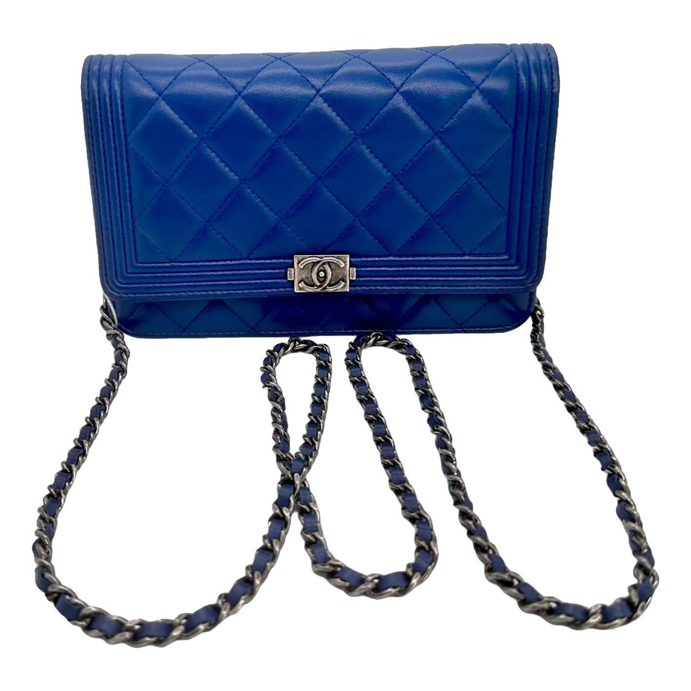 Wallet On Chain Boy leather crossbody bag