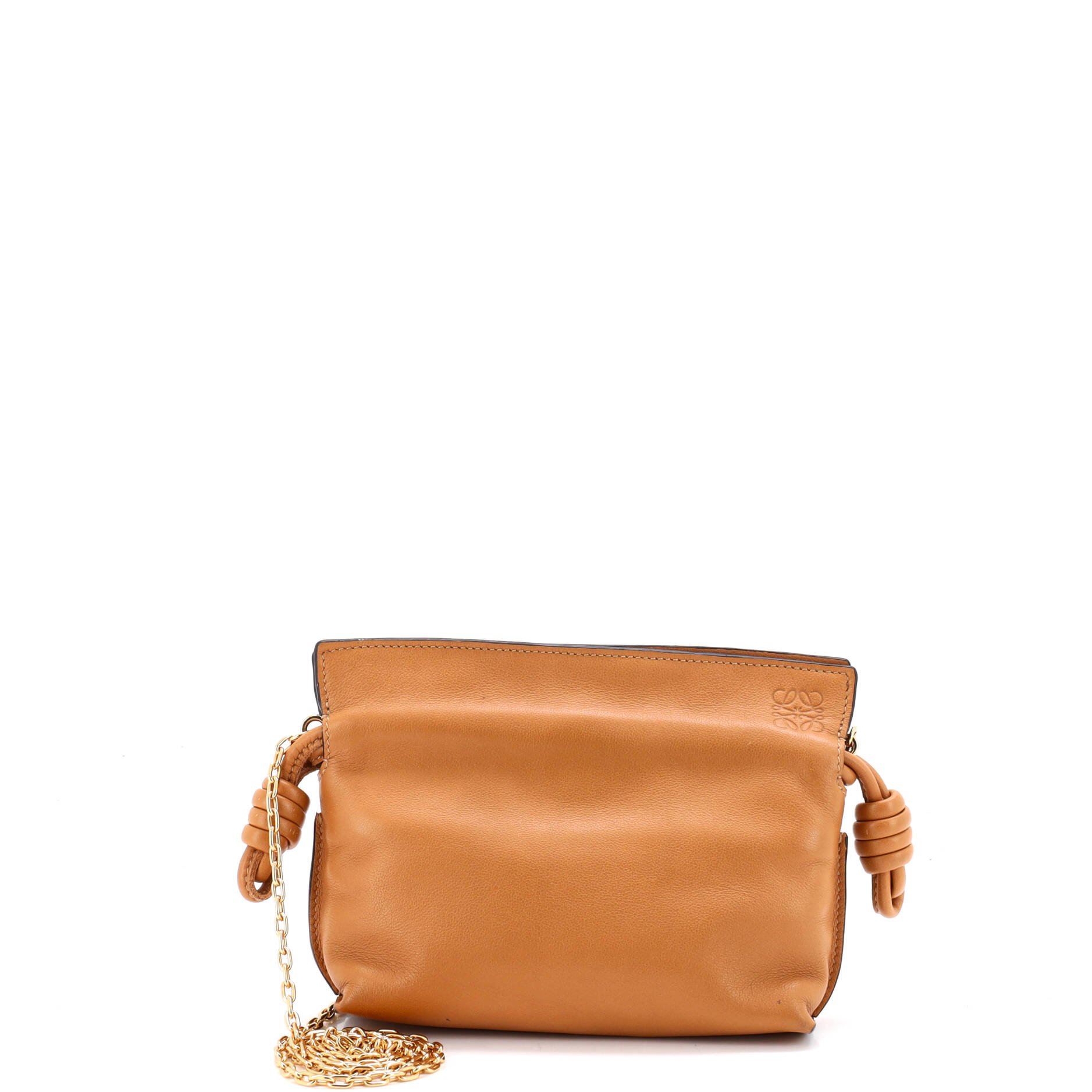 Flamenco Knot Chain Clutch Leather Nano