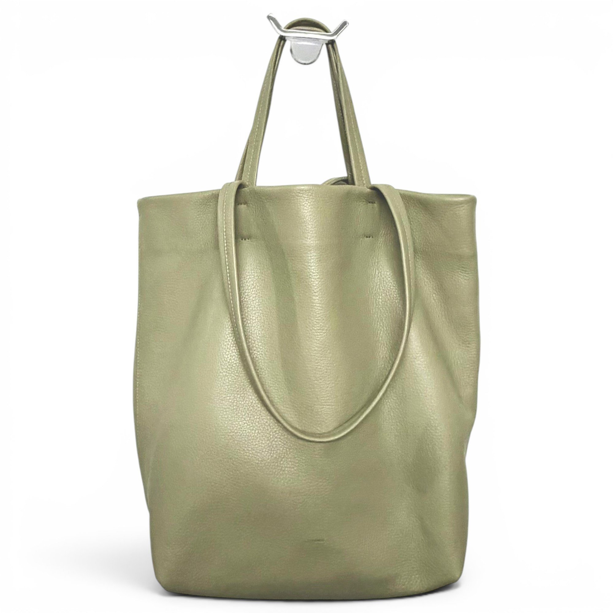Leather tote