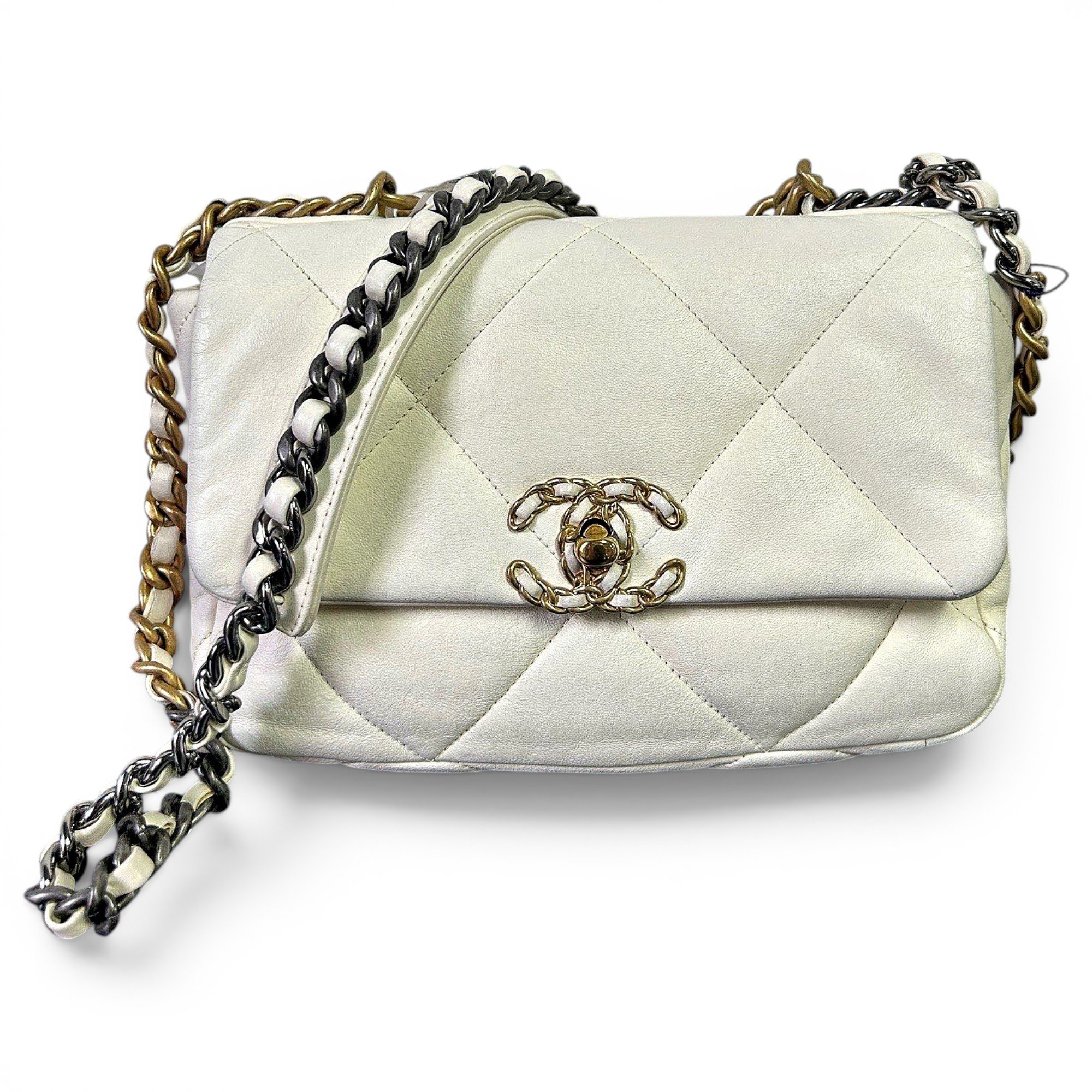 Chanel 19 leather handbag