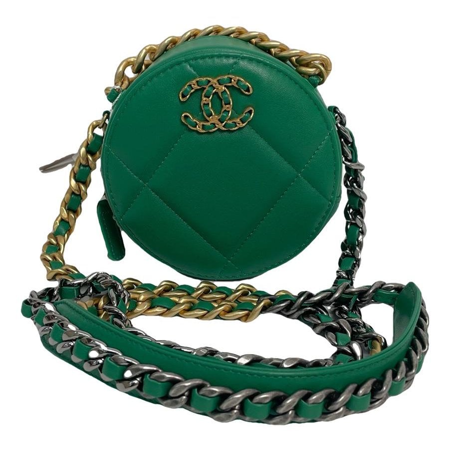 Chanel 19 leather crossbody bag