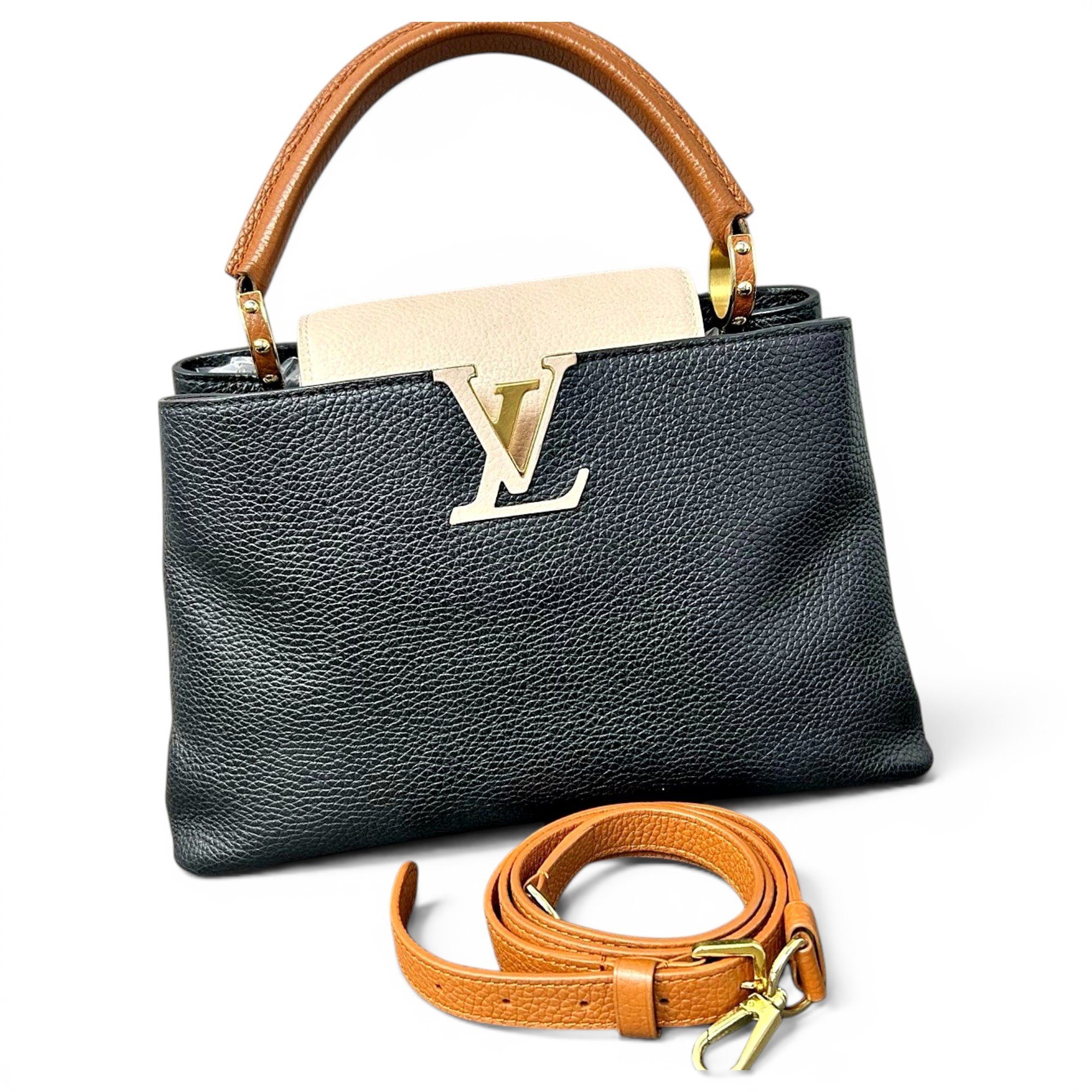 Capucines leather handbag