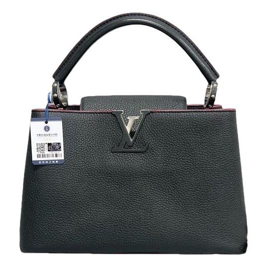 Capucines leather handbag