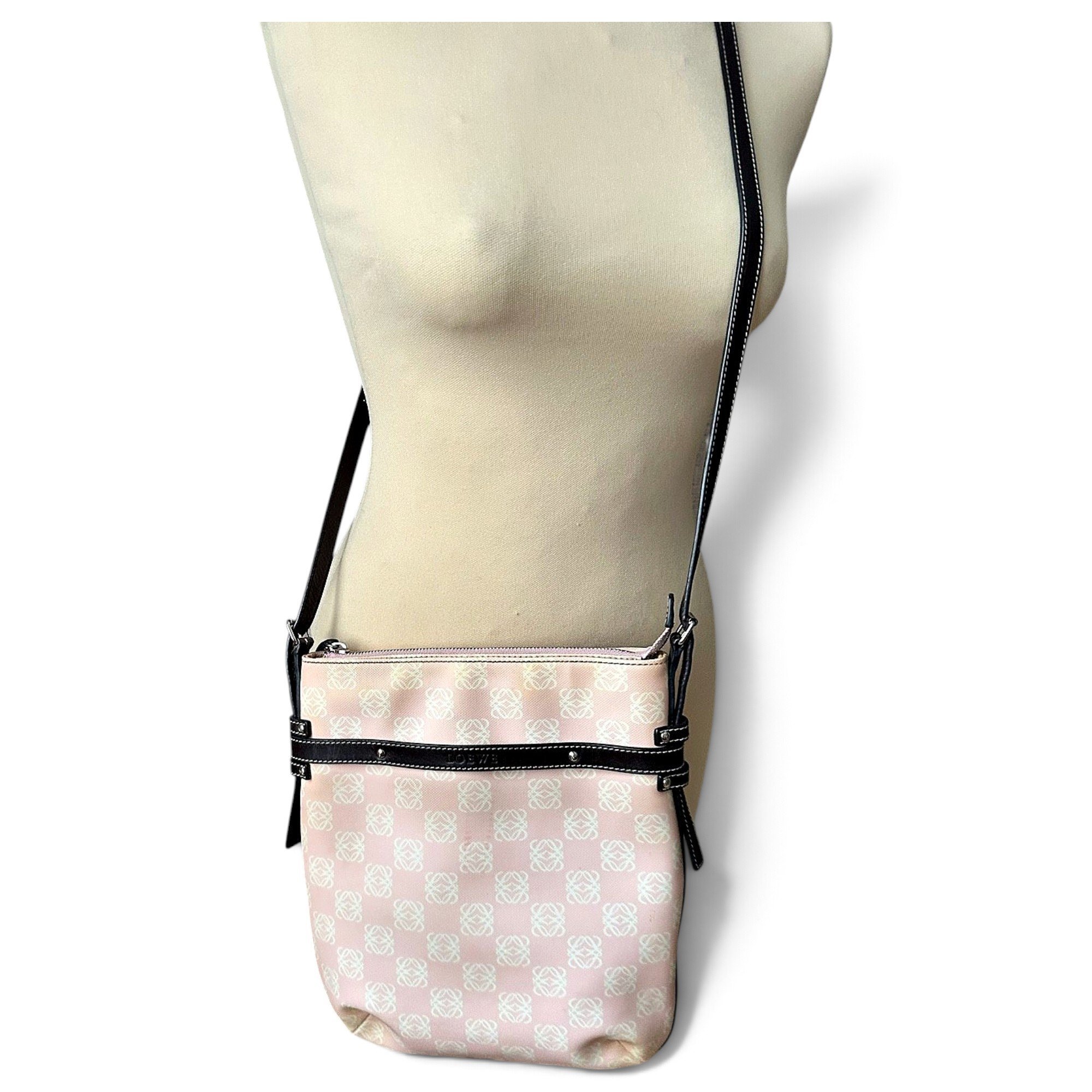 Crossbody bag