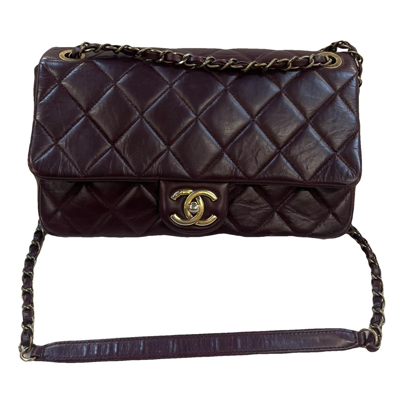 Timeless/Classique leather crossbody bag