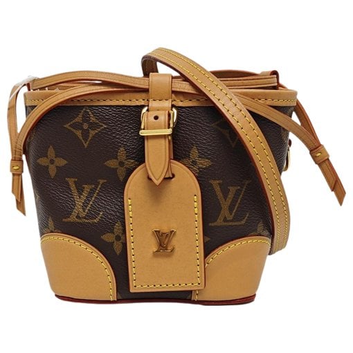 Nano Noé leather crossbody bag