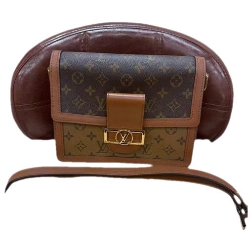 Dauphine leather handbag