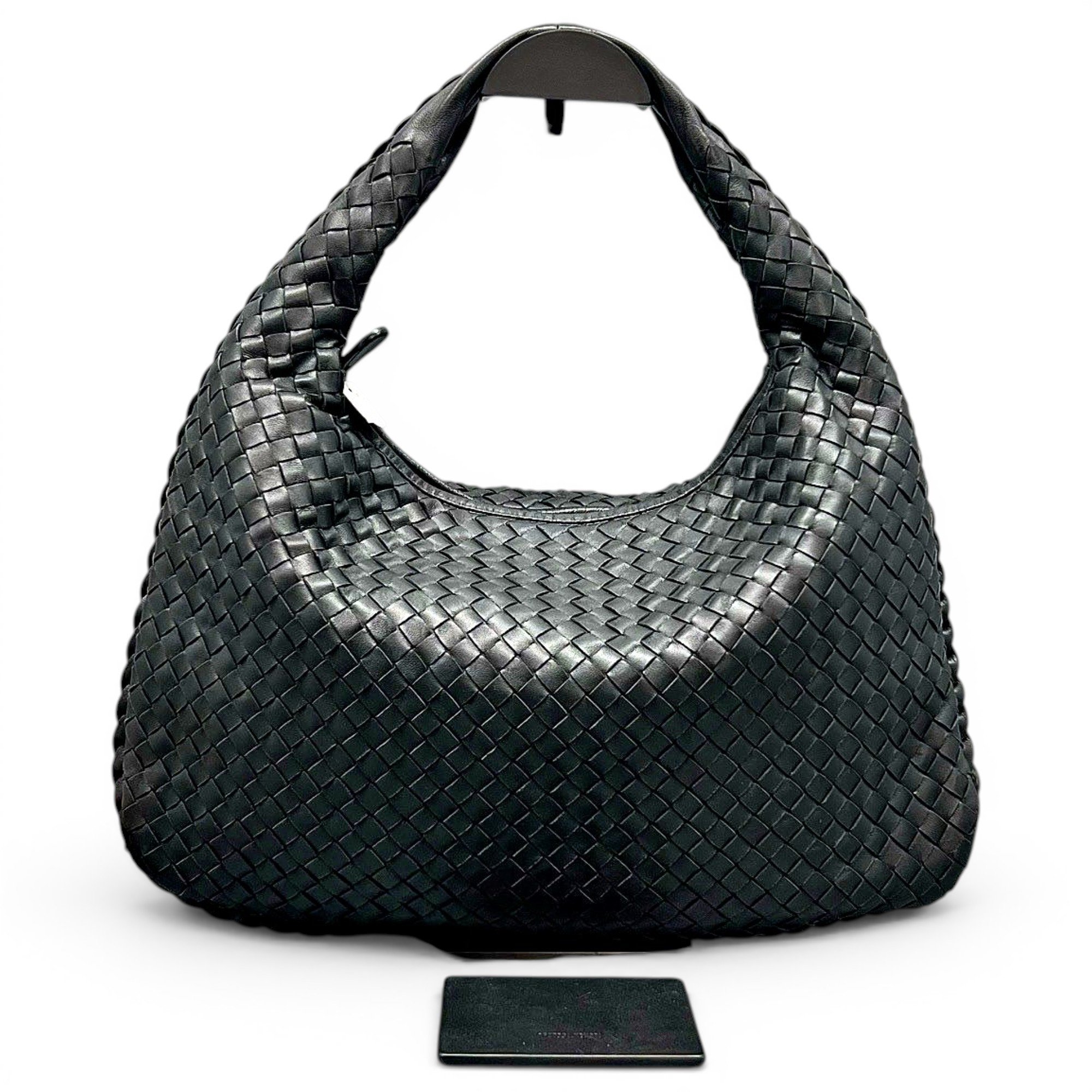 Veneta leather handbag