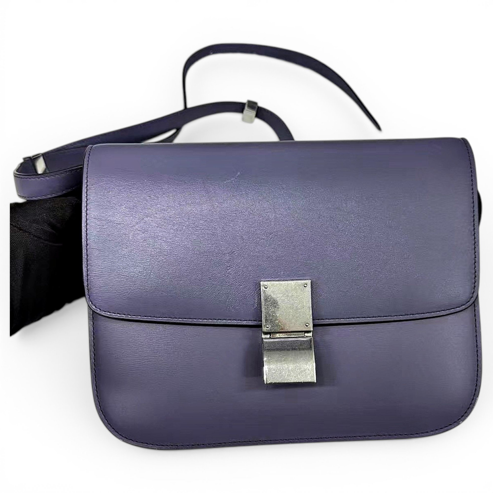 Classic leather crossbody bag